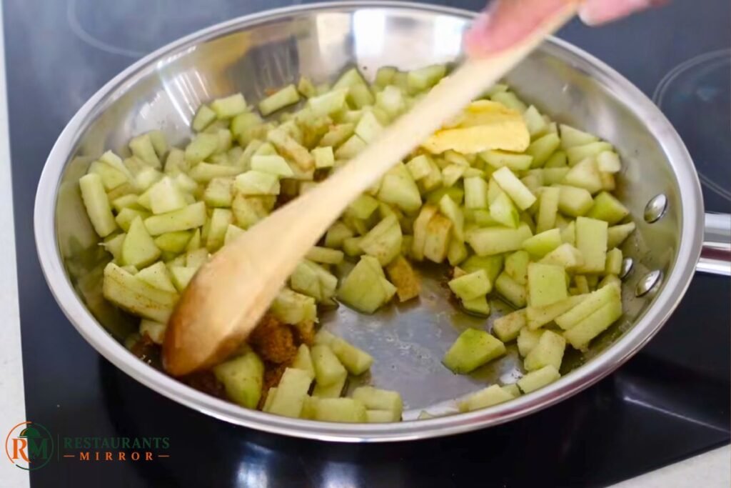 Prepare the Apple Filling
